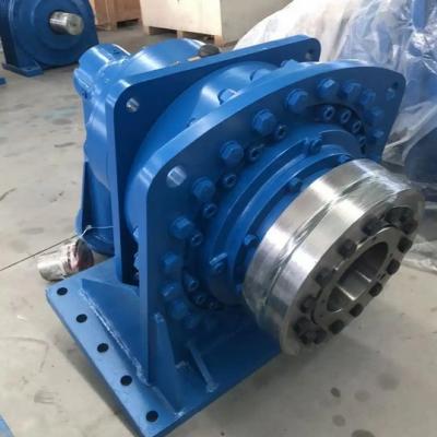 What type of lubricating oil should be used for the P3KA17 planetary gearbox?