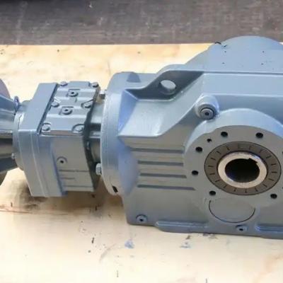 What regular checks can be performed on the KAZ107-14.43-37KW-M3 gear reducer to prevent major overhauls?