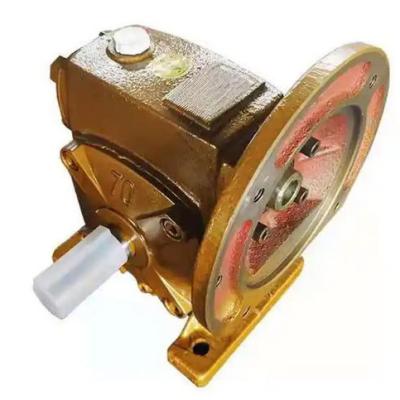 What damage can high operating temperature cause to the worm gear of WPDS135-30-B reducer