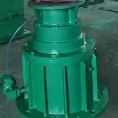 What are the application scenarios when the NGWL72-28 planetary gear reducer base is made of HT250 material?