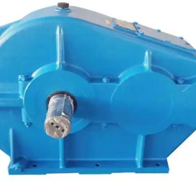 What are the specific effects of humidity on the operation of ZQ650-31.5-5 gear reducer?