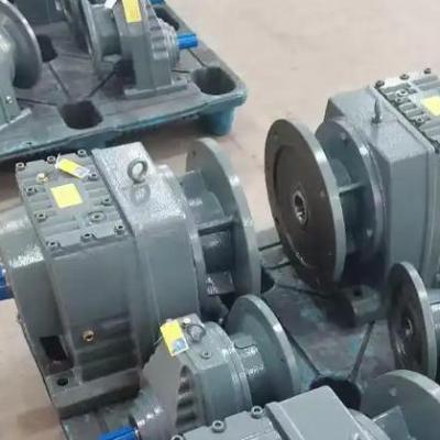 What is the principle of intelligent monitoring and protection system for gearbox