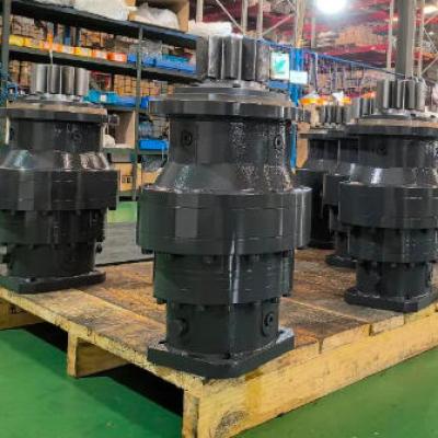 Comparison of Characteristics between Planetary Gear Reducer and Worm Gear Reducer